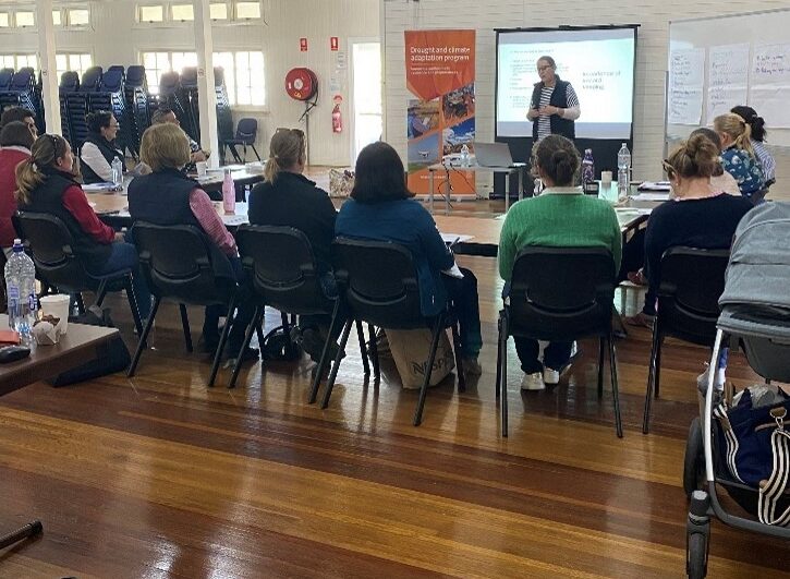 Rachel Nixon of Rachel Nixon Bookkeeping presenting to a group of producers at a 'Bet on your books' workshop.