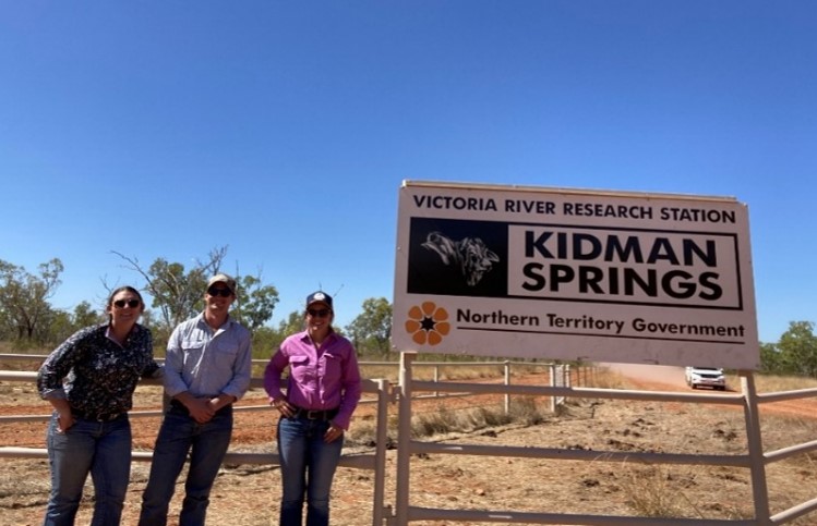The study tour leaves Victoria River Research Station (Kidman Springs)